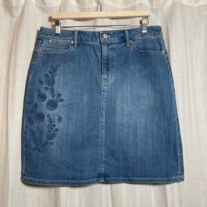 Talbots Women Blue Denim Floral Embroidered Straight Skirt 12 Medium Wash Casual